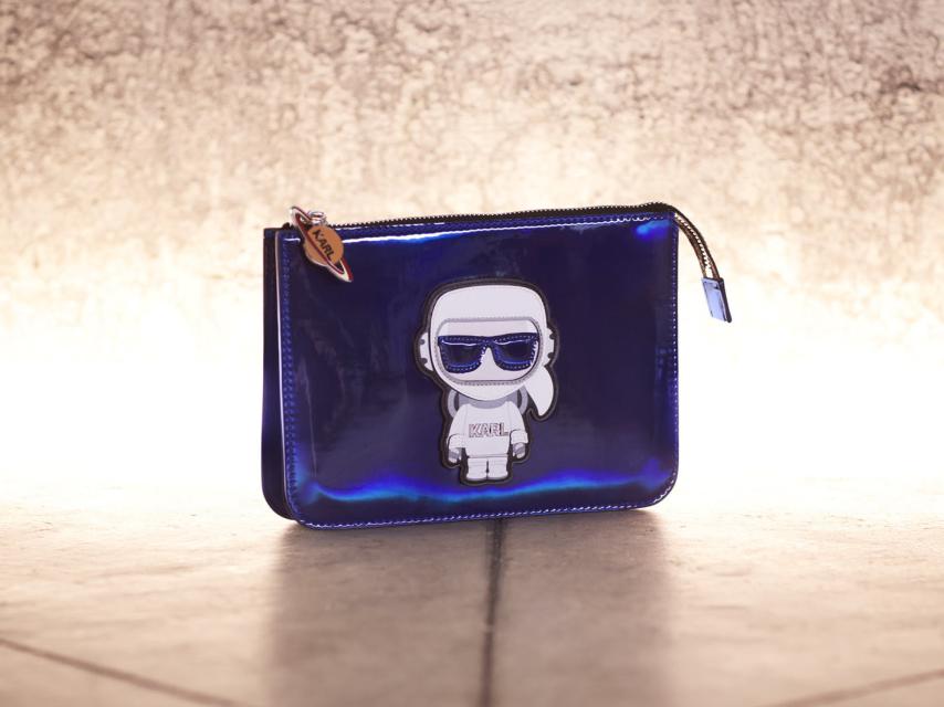 Bolso de la colección 'Karl in Space' de Karl Lagerfeld.