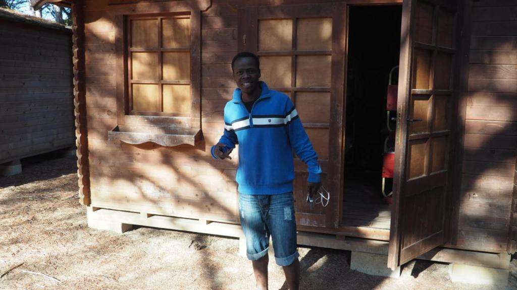 Centro salesiano Campano, en Chiclana de la Frontera, donde Cruz Roja ha instalado a cerca de dos centenares de inmigrantes.