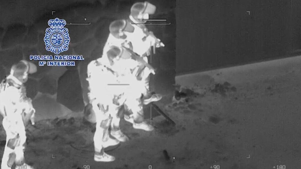 Los tres agentes tiroteados, momentos antes de empezar el asalto.