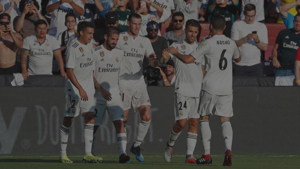 Los jugadores del Real Madrid celebran un gol