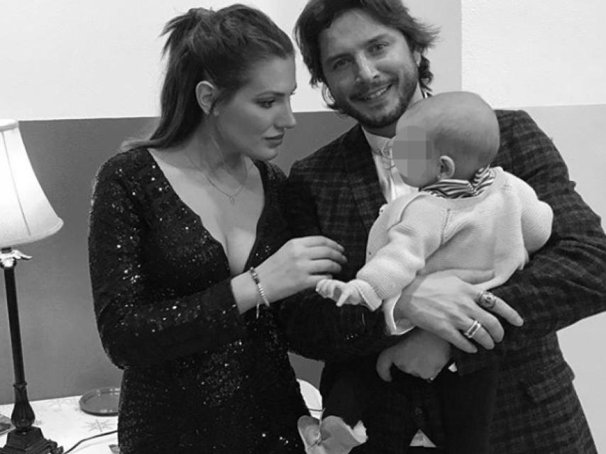 La pareja en una imagen familiar.