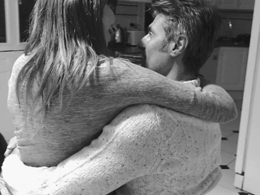 Jorge junto a su pareja en una imagen de las redes sociales.