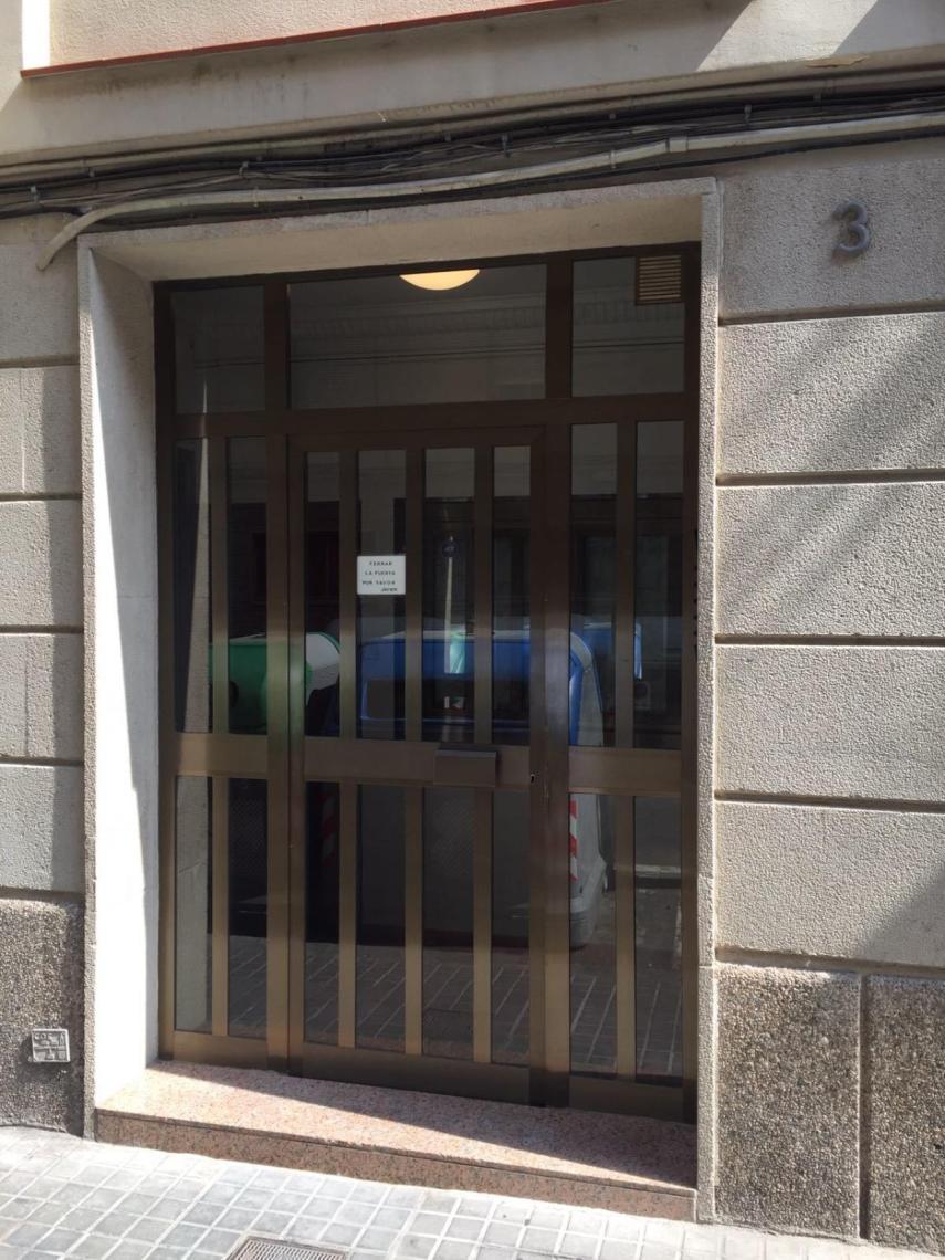 El portal donde vivía Maria Paz con su marido