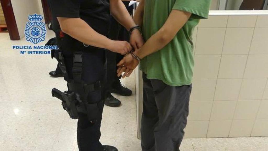 Uno de los 'payasos' detenido por la Policía Nacional