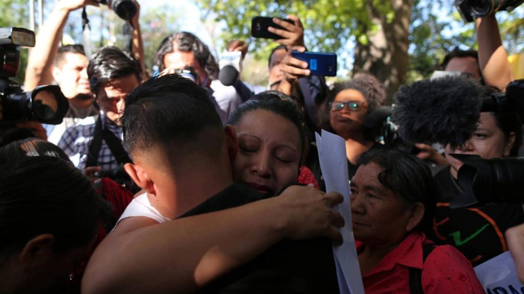 Teodora Vasquez, excarcelada tras cumplir 10 años de los 30 de condena en El Salvador.