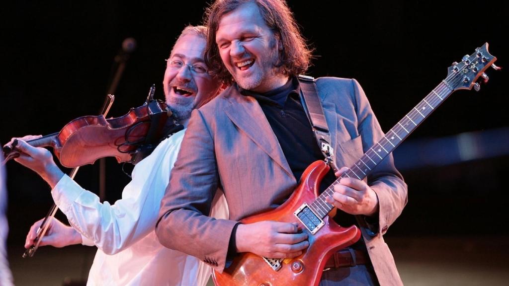 Kusturica y su banda son el plato fuerte de la víspera de La Paloma.