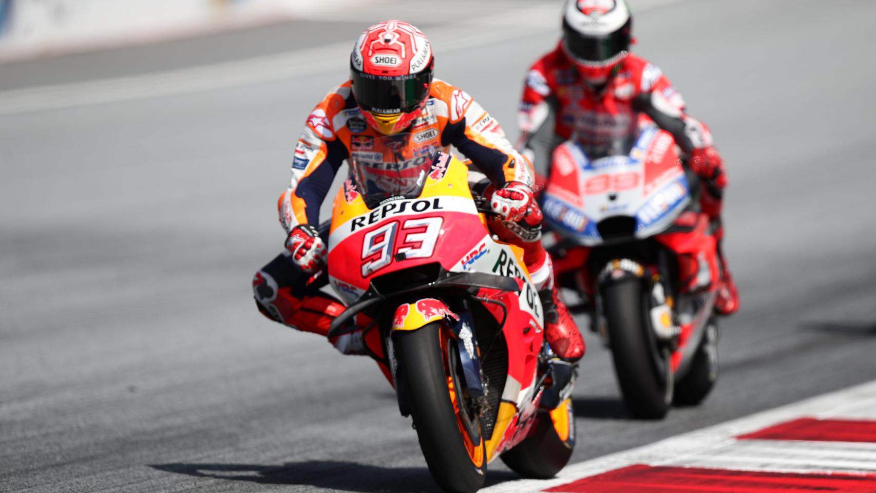 Marc Márquez y Jorge Lorenzo, en una carrera de MotoGP