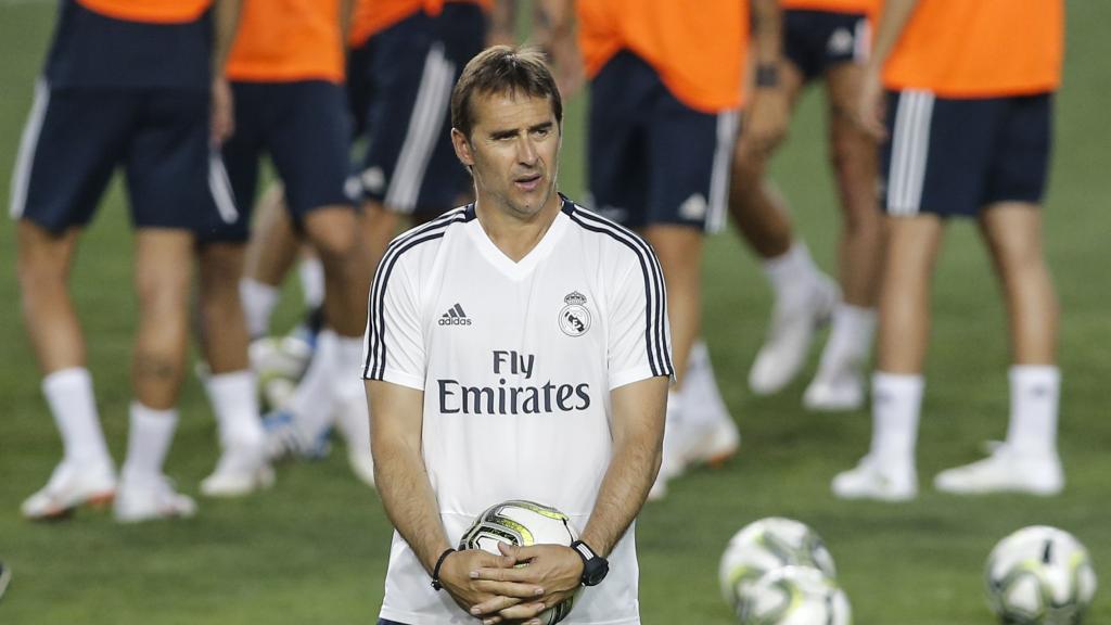 Lopetegui durante un entrenamiento del Real Madrid
