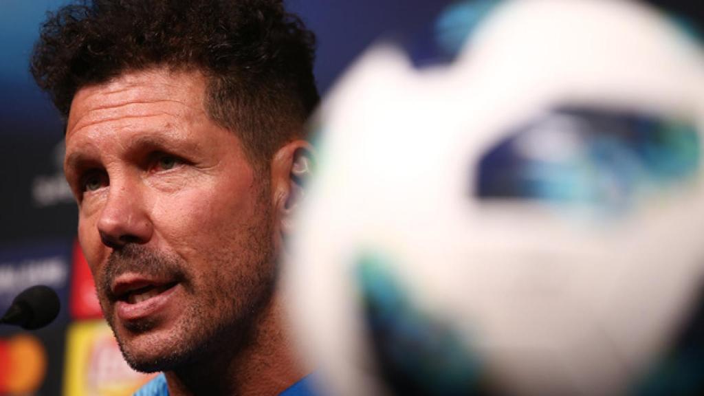 Simeone, en rueda de prensa con el Atlético. Foto: atleticodemadrid.com