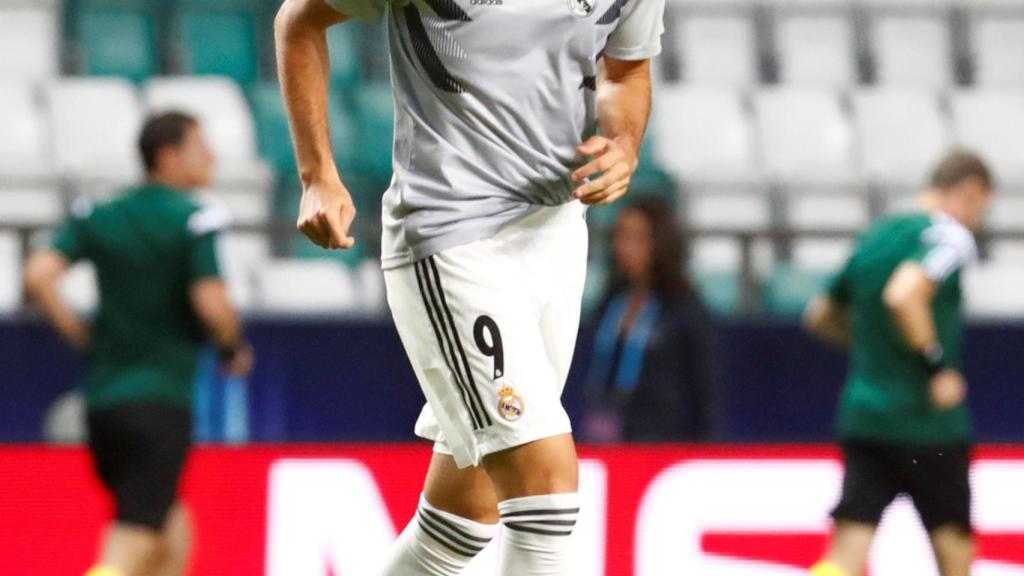 Karim Benzema, durante el calentamiento de la Supercopa de Europa