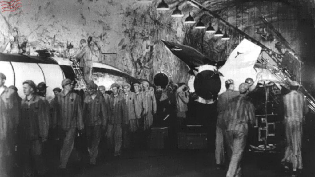 Presos en el campo de concentración de Dora.