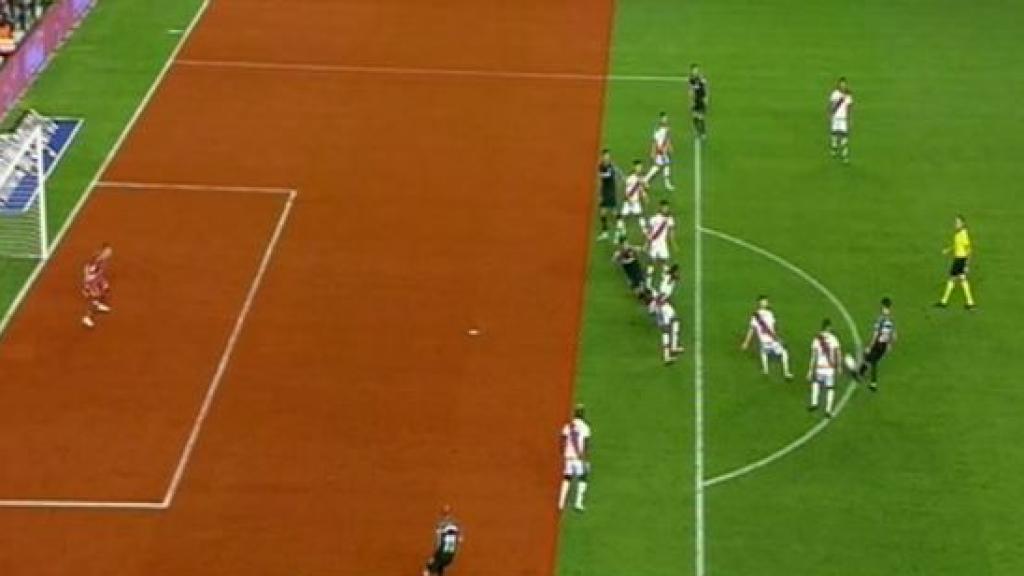 El VAR anula el fuera de juego pitado a André Silva