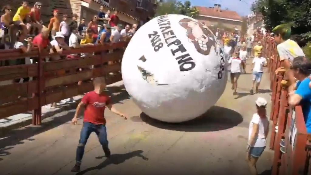 Imagen del boloencierro de Mataelpino.