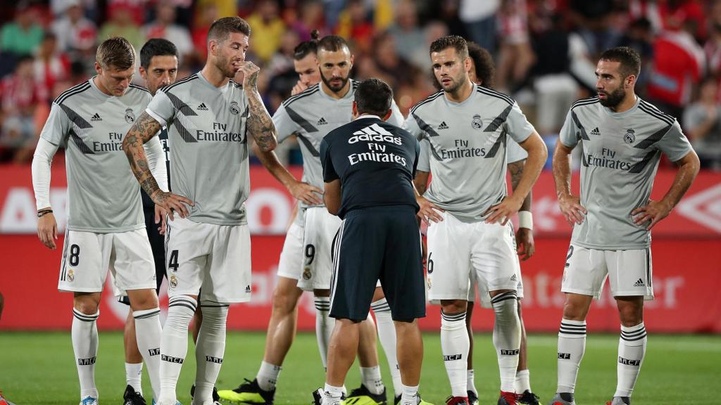 Los jugadores del Real Madrid, antes del Girona - Real Madrid