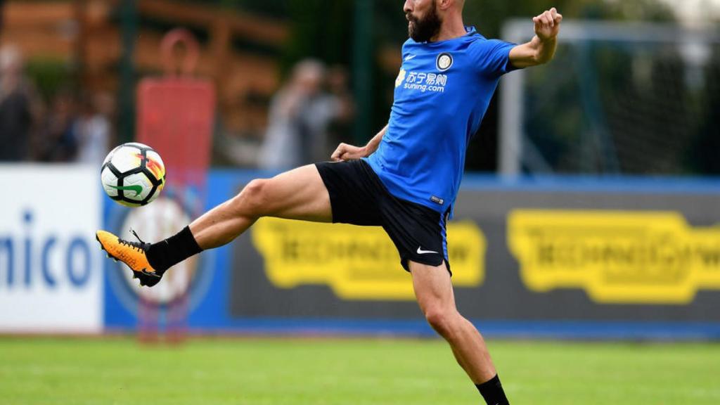Borja Valero en un entrenamiento del Inter de Milan.