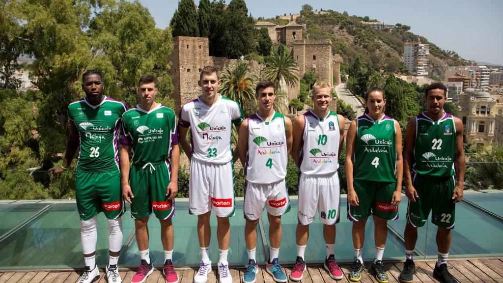 UNICAJA DE BALONCESTO PRESENTA SUS NUEVAS EQUIPACIONES