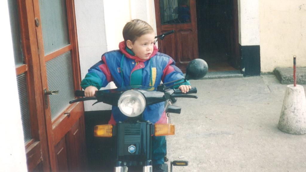 Sergio a los tres años en Narón.