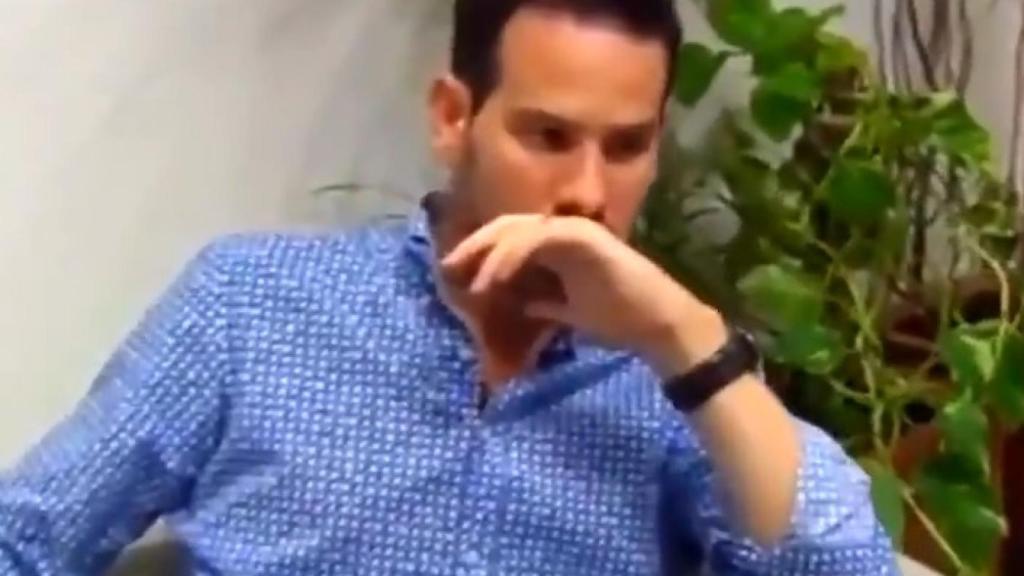 Quim Domenech viendo el sorteo de la Champions