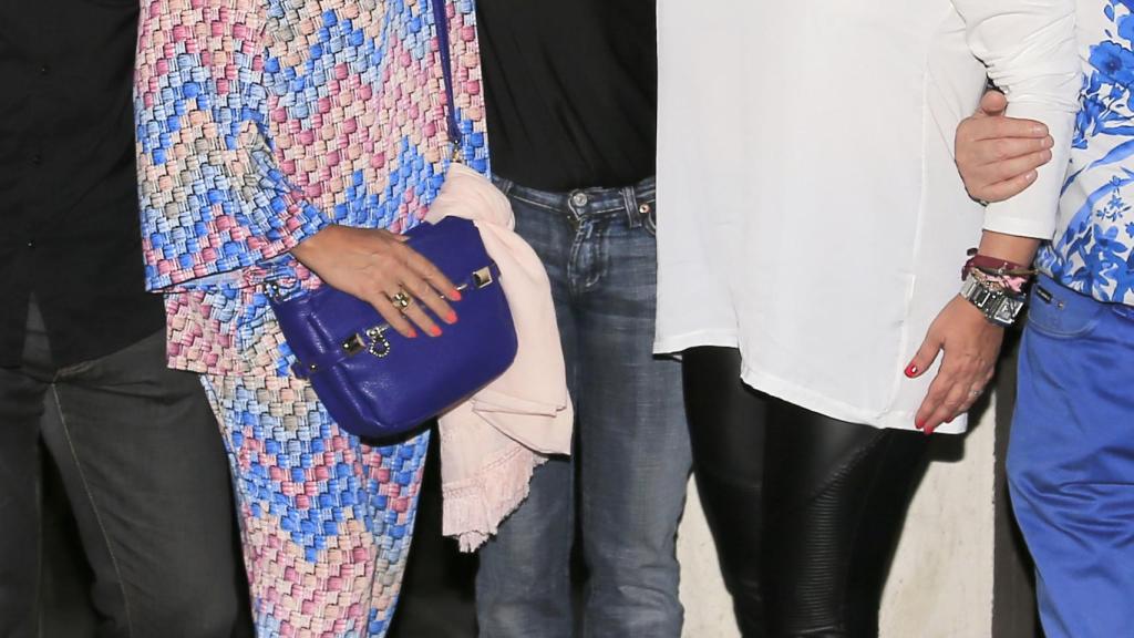 Lydia Lozano posando junto a sus compañeras de 'Sálvame' María Patiño y Terelu Campos.