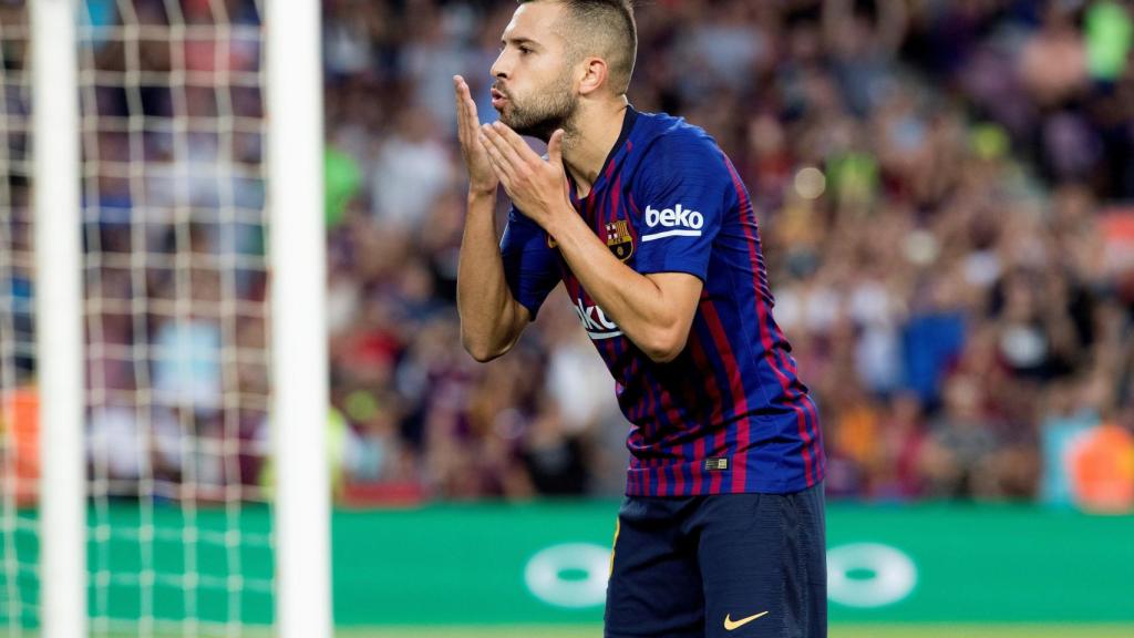 Jordi Alba celebra un gol con el Barcelona