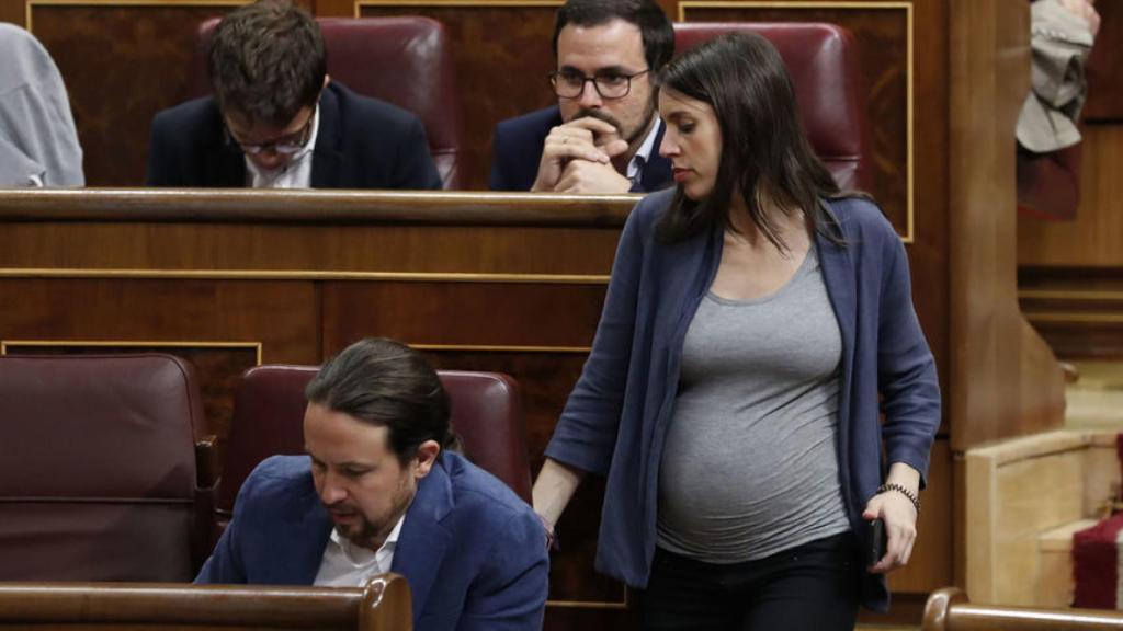 Irene Montero y Pablo Iglesias en el Congreso.