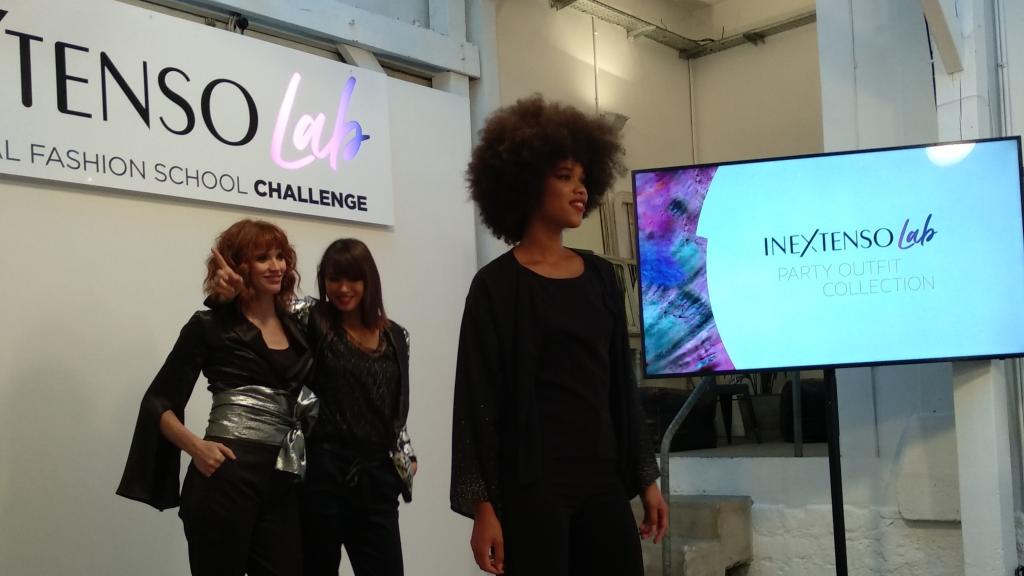 Un momento del desfile de Auchan en París.