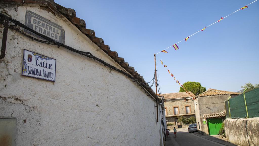 Todavía en el siglo XXI, permanecen en algunos lugares calles como esta.