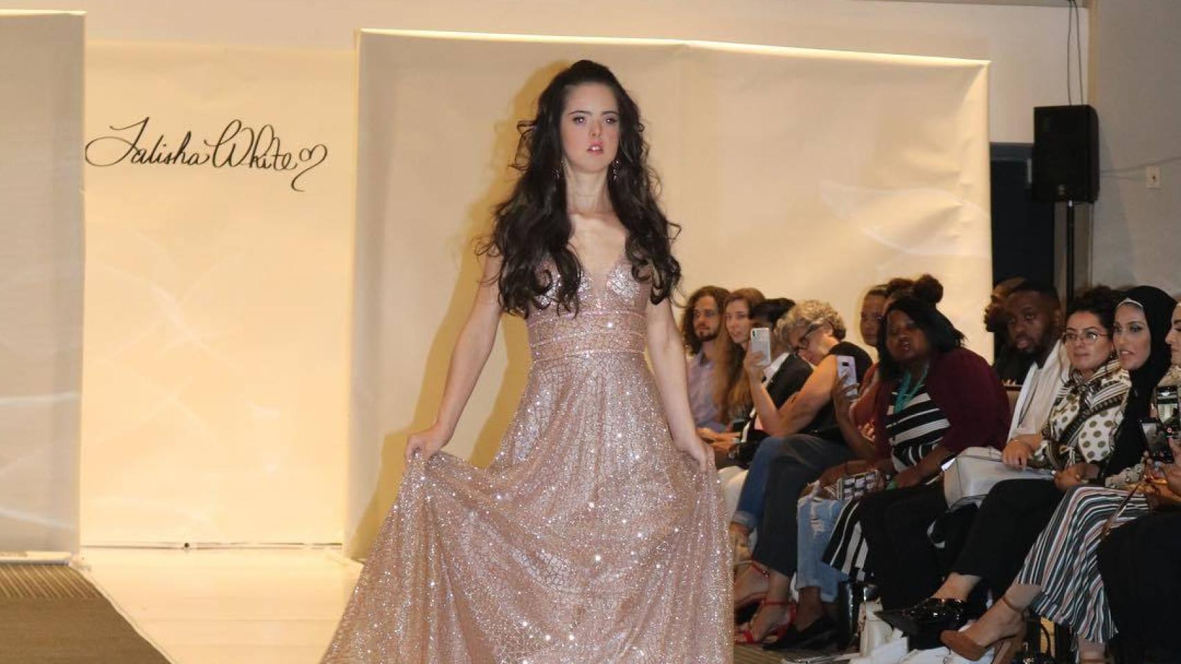 Marián Ávila ha hecho historia pisando fuerte la pasarela neoyorquina.