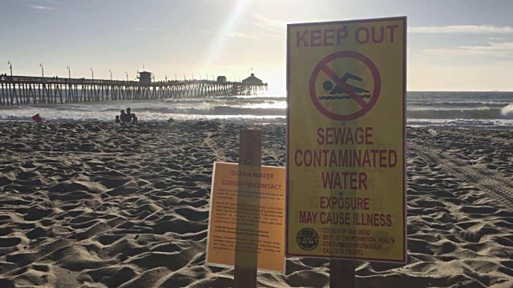 Cartel de advertencia junto al muelle de San Diego.