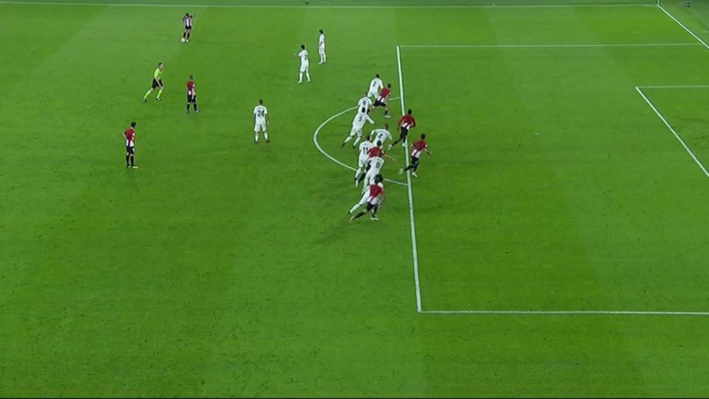 Gol anulado al Athletic por fuera de juego claro