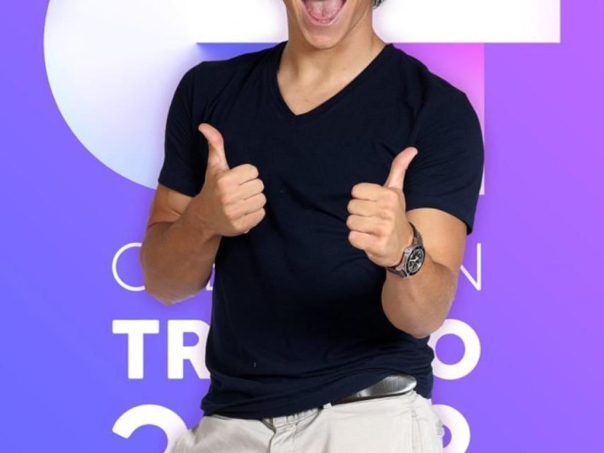 Luis Mas  en la imagen promocional.