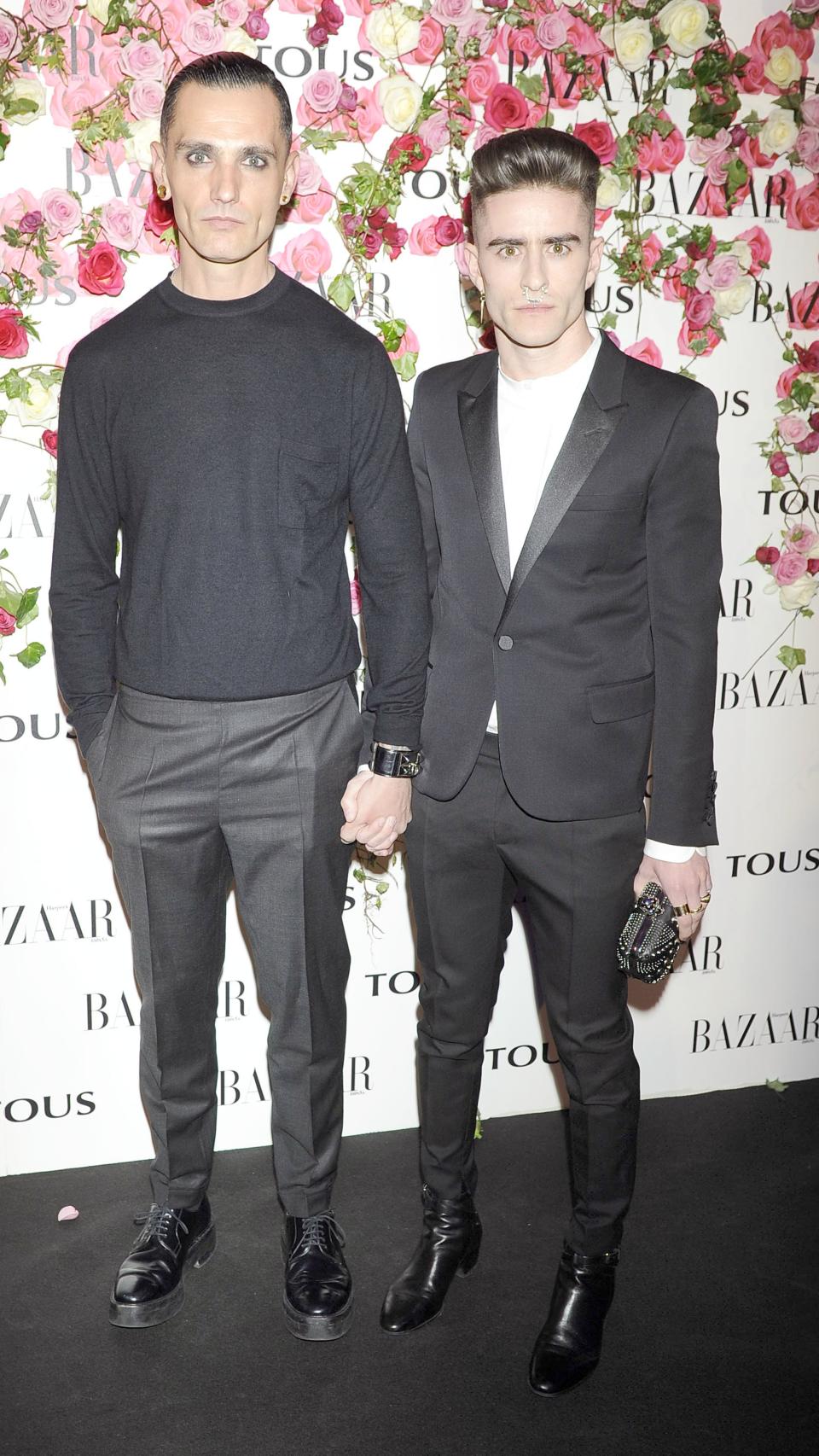 Pelayo junto a Delfín.