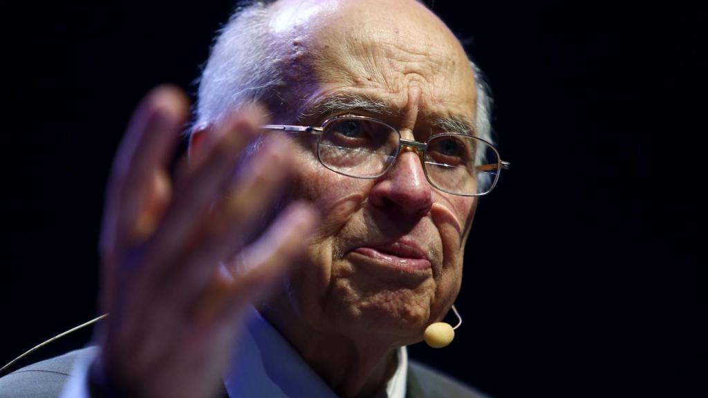 Michael Atiyah en la ceremonia de entrega de los premios Abel de matemáticas