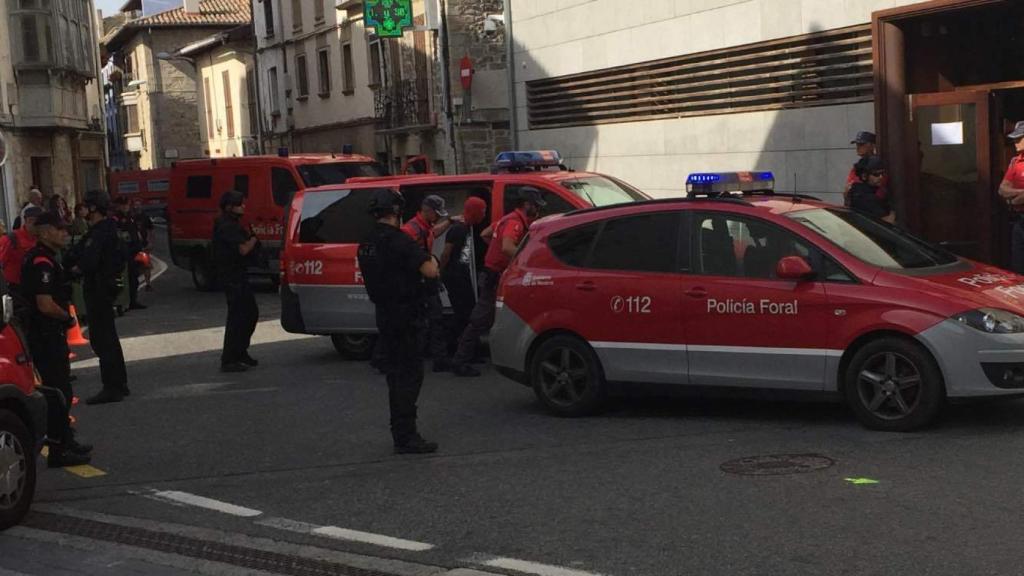 La Policía Foral introduce a uno de los hermanos Jiménez Jiménez en los juzgados