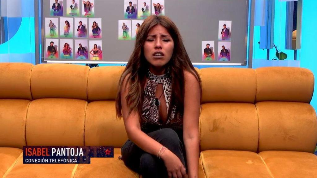 Chabelita llorando durante la llamada.