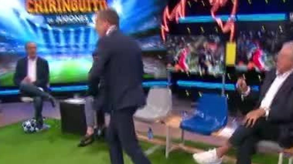 Cristóbal Soria emuló la expulsión de Lenglet y quedó retratado