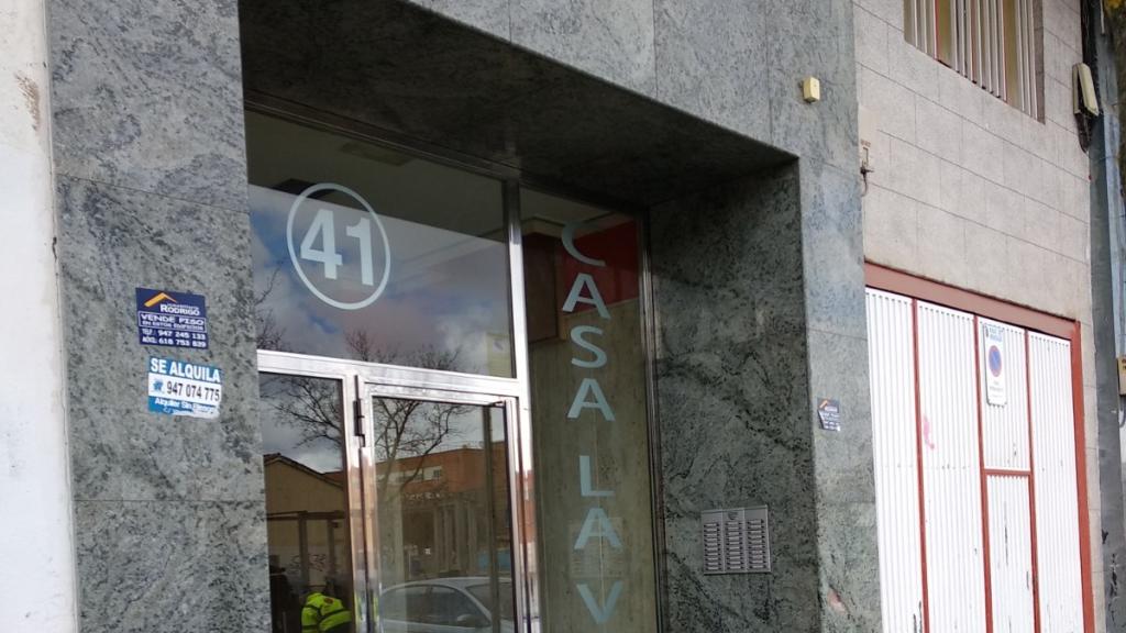 Portal donde vivía Ana Julia.