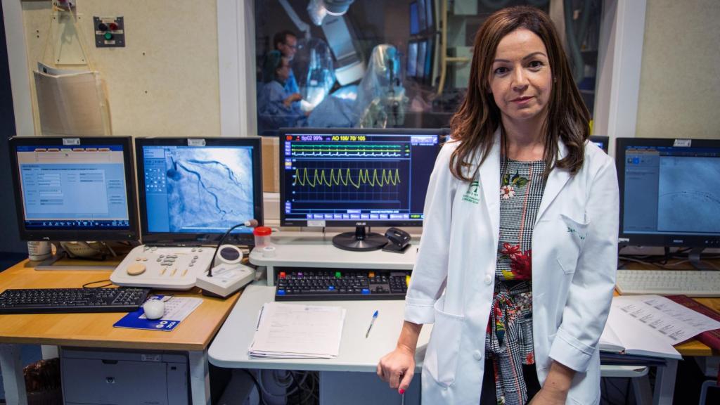 La doctora Mónica Fernández Quero, cardióloga del hospital Virgen del Rocío. Foto Fernando Ruso