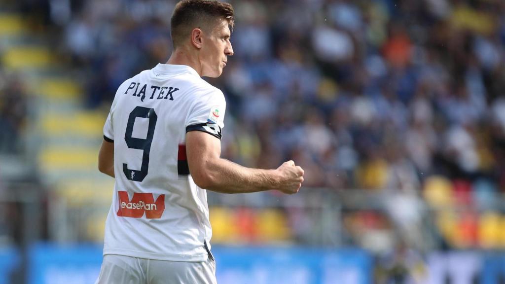 Piatek, en un partido con el Génova