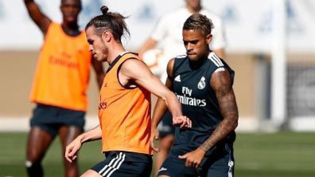 Bale se entrena con el Real Madrid