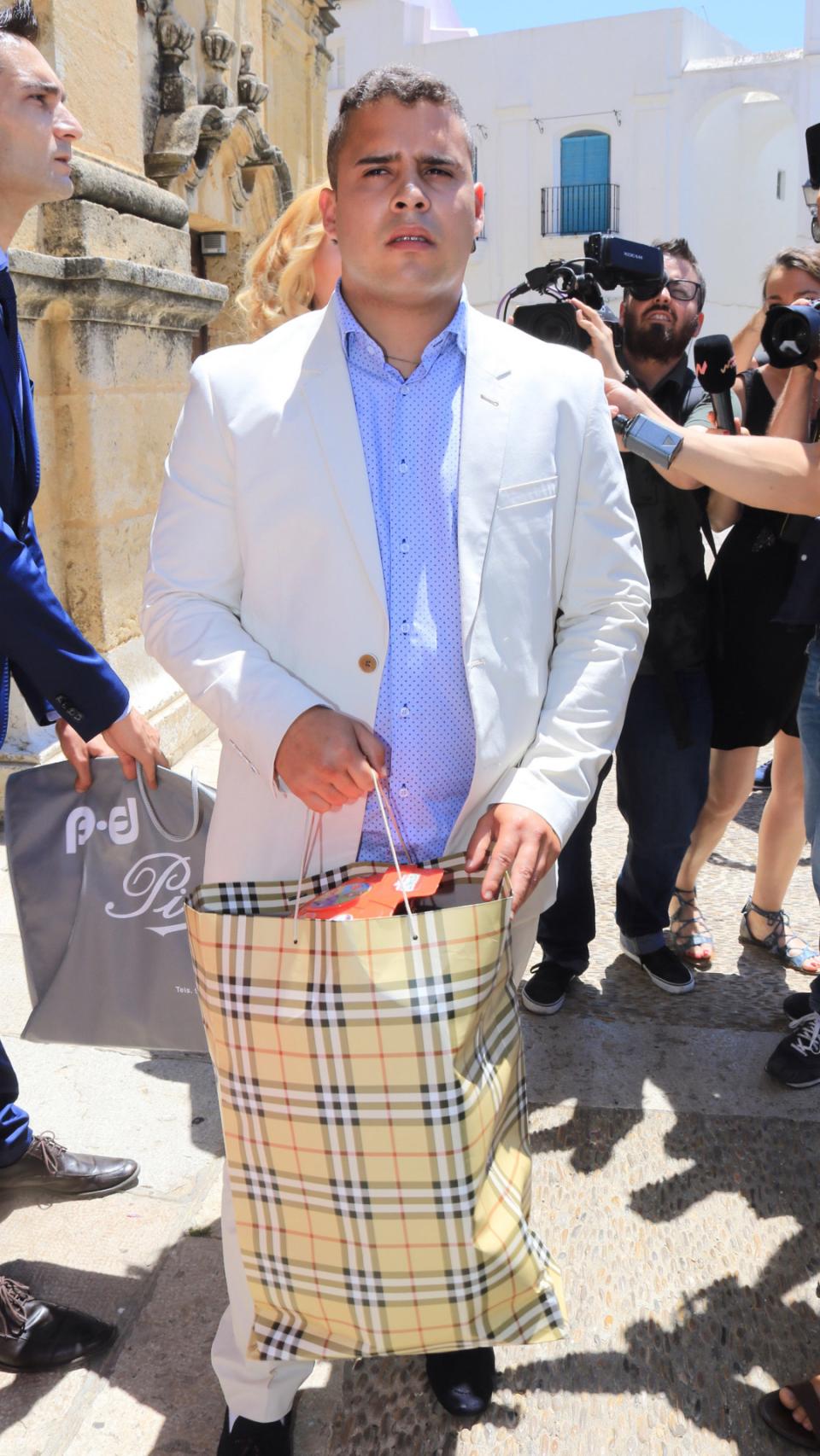 José Fernando en el bautizo de su hija.