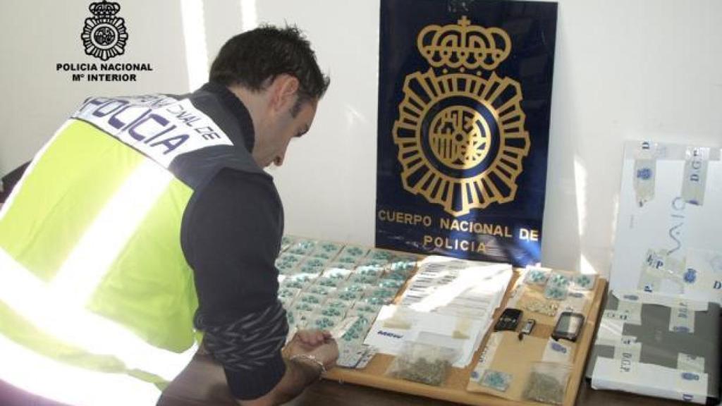 Otra de las operaciones de la Policía Nacional incautando este tipo de pastillas.