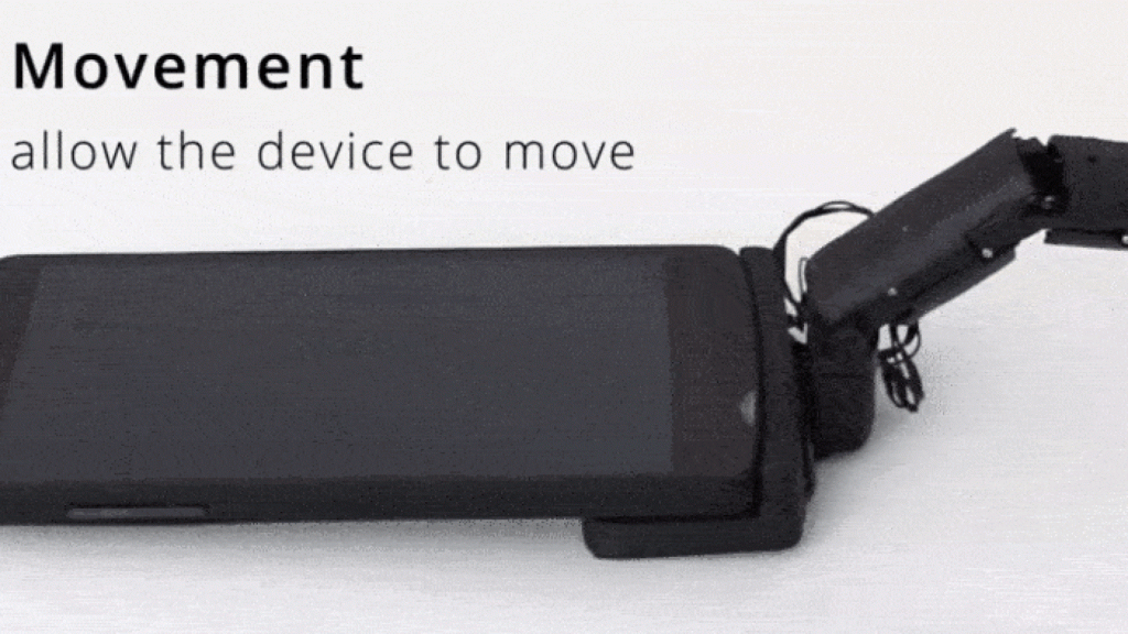 Dedo robótico para el móvil, la funda de tus peores pesadillas