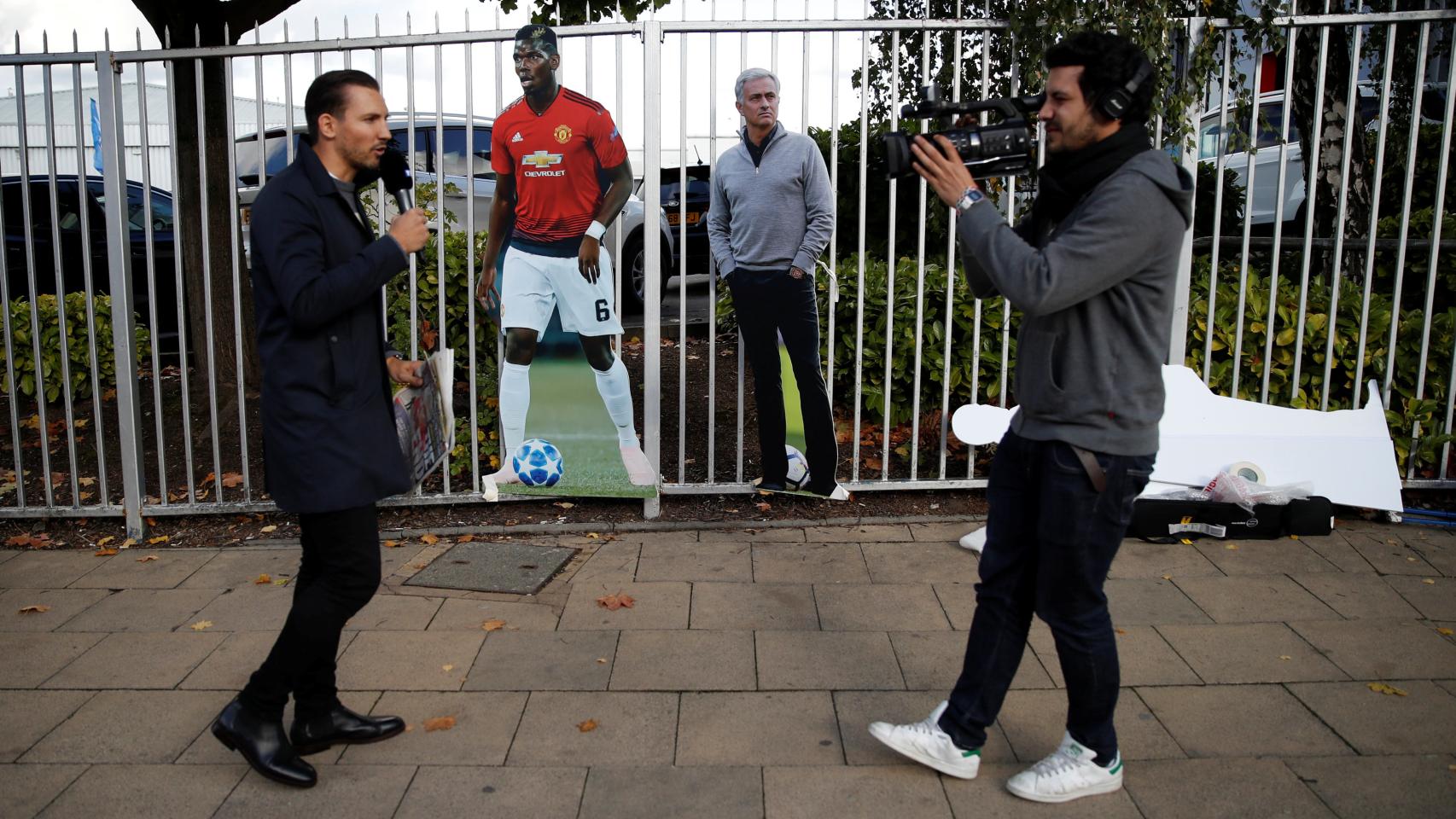 La imagen de Zidane aparece en los aledaños de Old Trafford