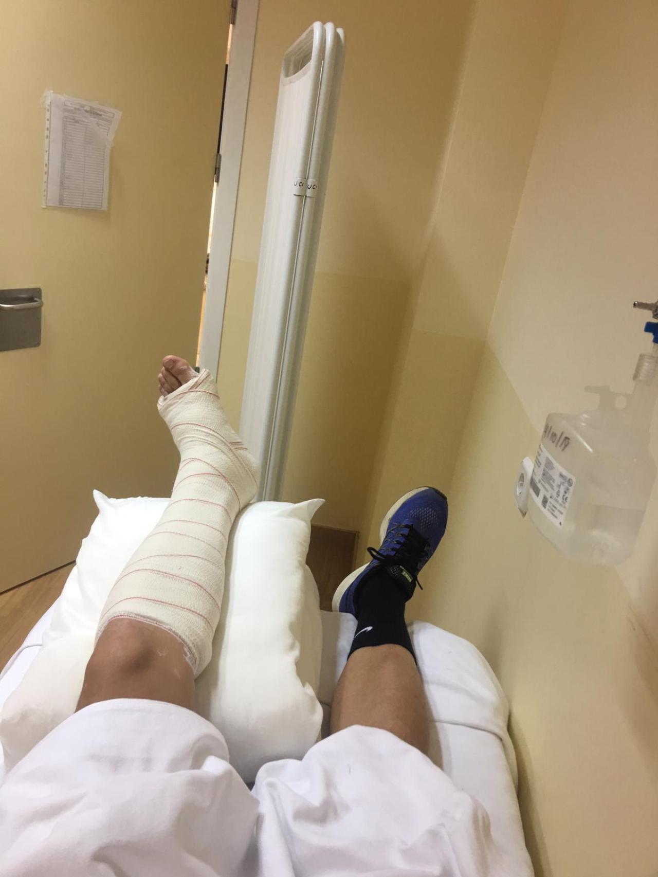 El tobillo de Marvin Gil, una vez atendido