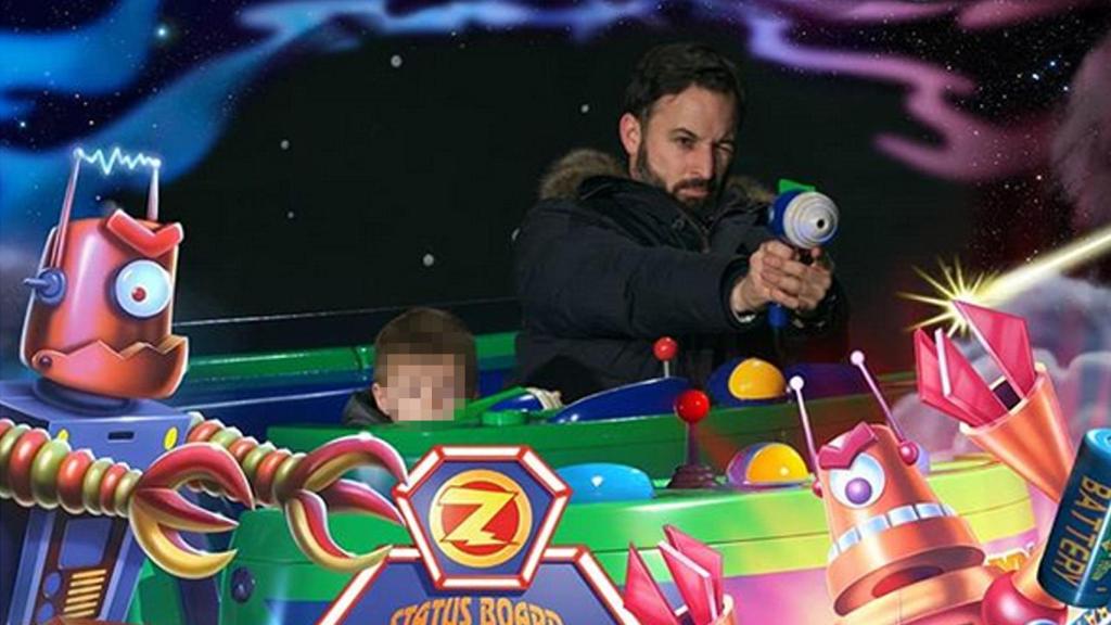 Santi Abascal con su hijo en una foto colgada en Instagram, red social donde es especialmente activo