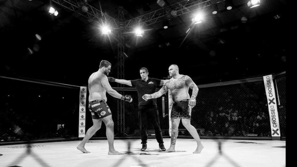 Juan 'El Guapo', dentro de la jaula. Foto: AFL.