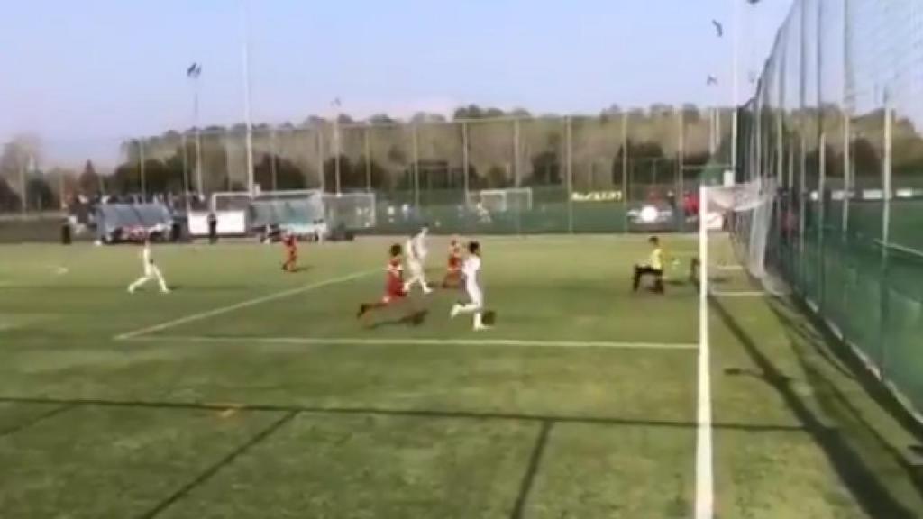 Cristiano Jr. marcando un gol