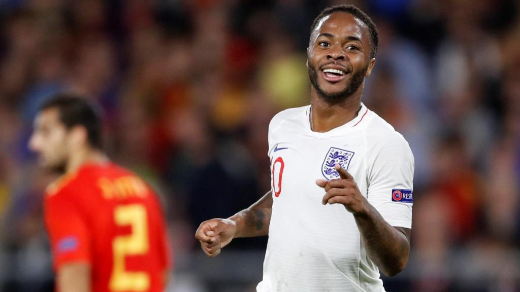 Sterling celebra contra España