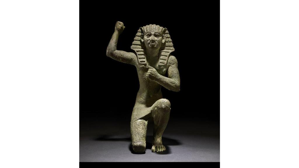 Estatuilla de bronce.